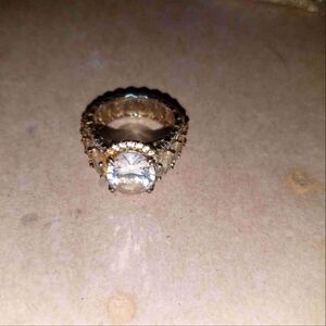 Elegant Sterling Silver Ring with Clear Stone